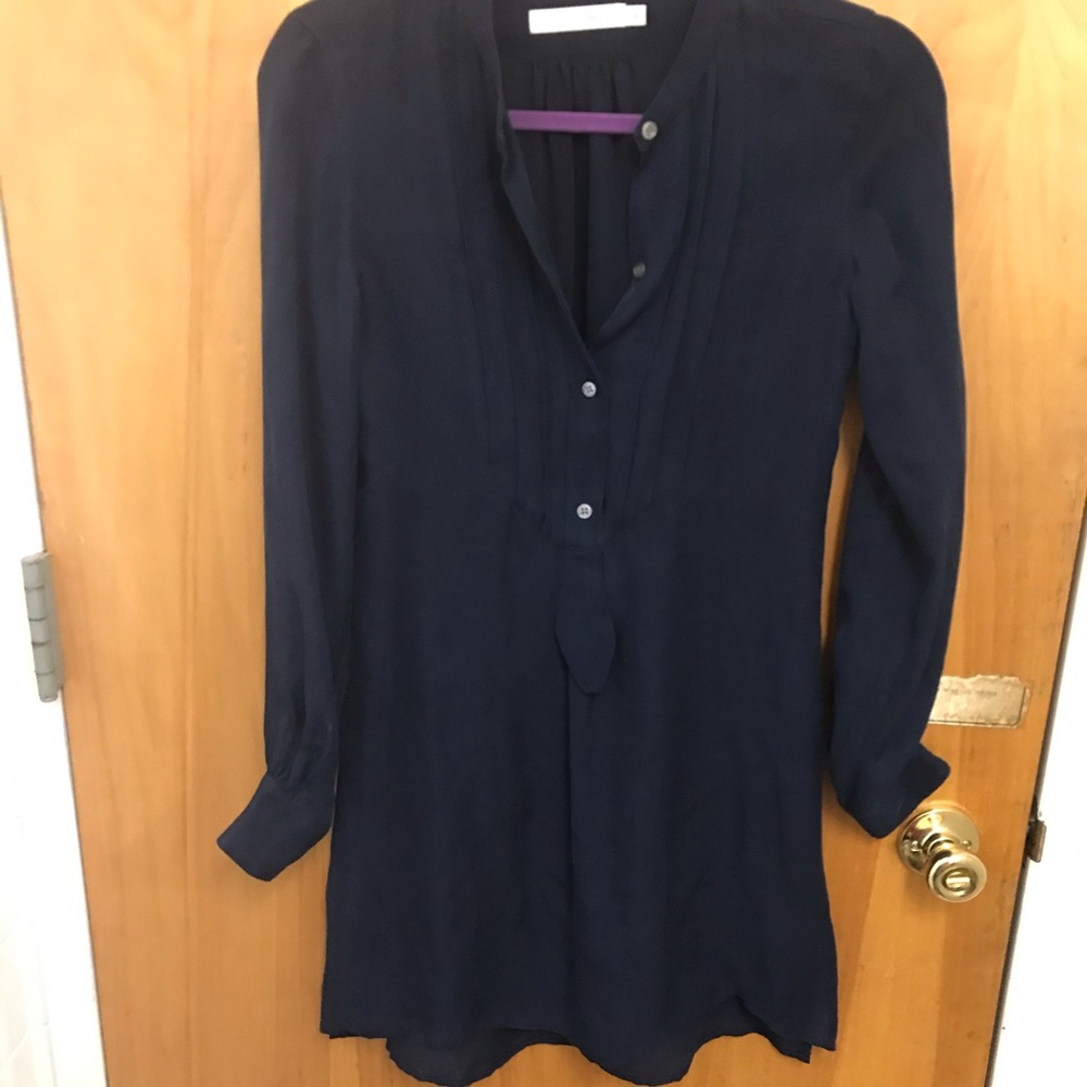Nili Lotan Navy silk pleat front blouse half placket long sleeve side slit